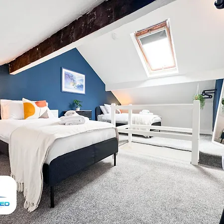 3 Bedroom House - Leeds - Free Parking بيت للعطل ليدز